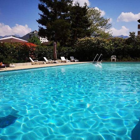 شقة Mont Royal Balcon Et Piscine آنسي المظهر الخارجي الصورة