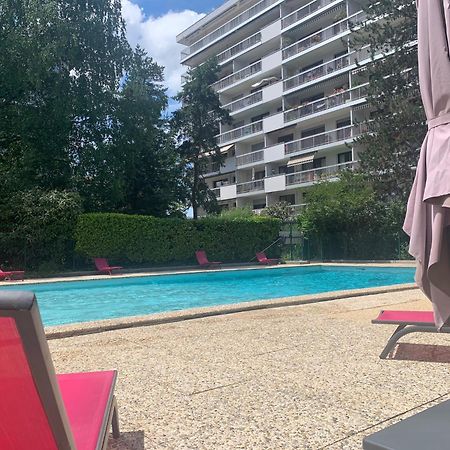 شقة Mont Royal Balcon Et Piscine آنسي المظهر الخارجي الصورة
