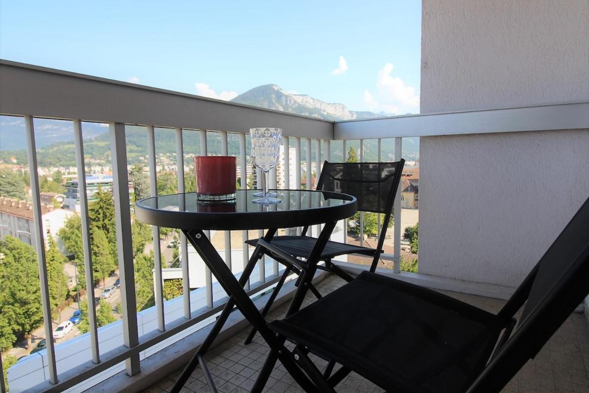 شقة Mont Royal Balcon Et Piscine آنسي المظهر الخارجي الصورة